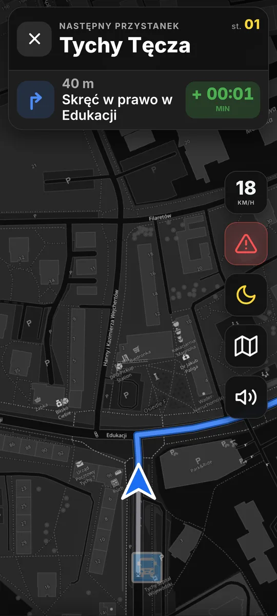 Pilot BusGo w trasie, motyw nocny: następny przystanek Tychy Tęcza, skręt w prawo w Edukacji, kurs na czas